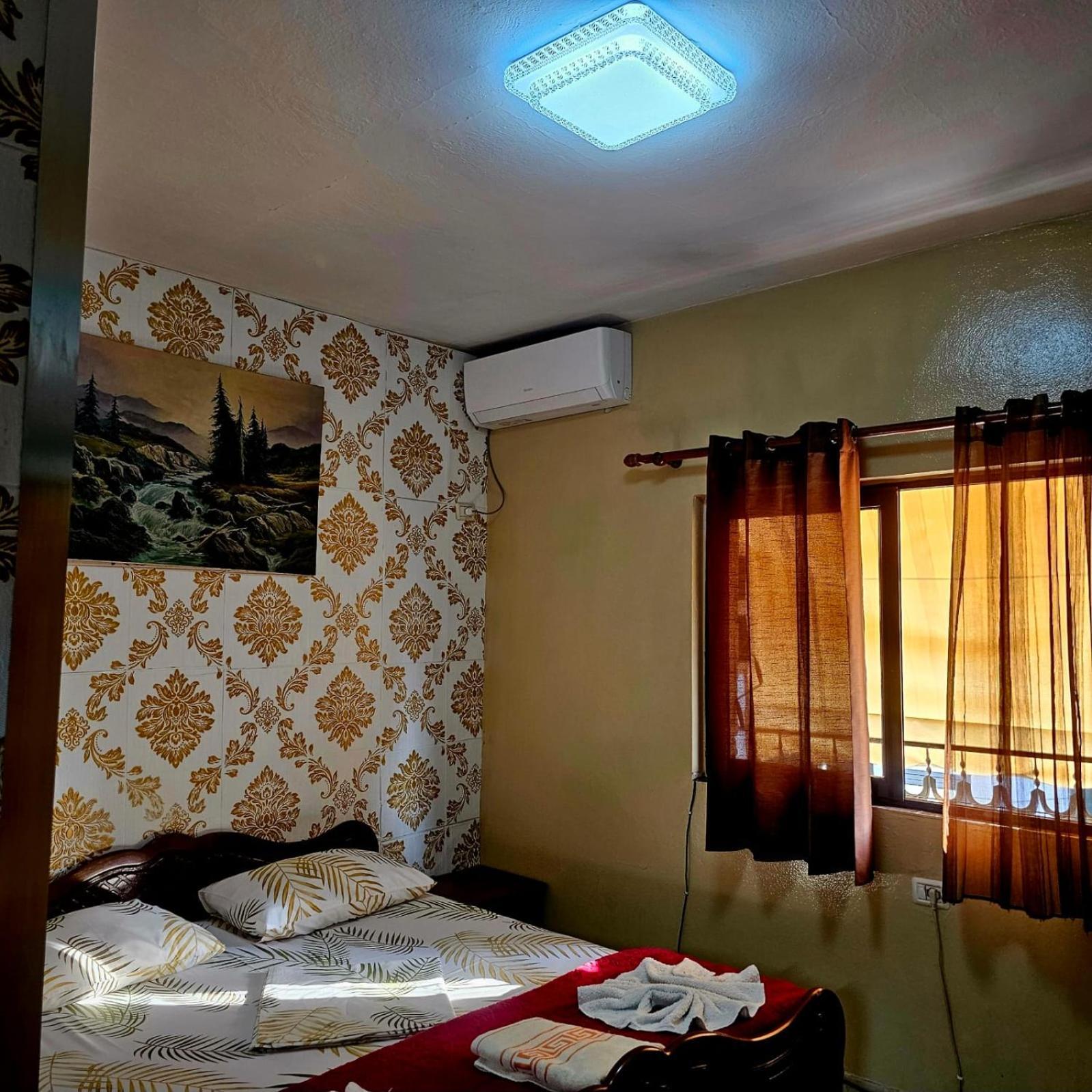 Dafina Hotel Тирана Экстерьер фото